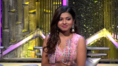 Arunita Kanjilal on SSS2 Day 1 pic (20)
Captain Arunita Kanjilal's some special moments in Superstar Singer Season 2, Day 1
Broadcast Date: 23rd April 2022
Picture Courtesy: Sony TV India
Keywords: Arunita Kanjilal;Day 1;Episode 1;Superstar Singer Season 2