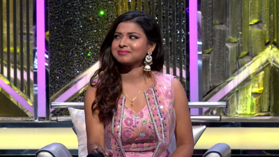 Arunita Kanjilal on SSS2 Day 1 pic (3)
Captain Arunita Kanjilal's some special moments in Superstar Singer Season 2, Day 1
Broadcast Date: 23rd April 2022
Picture Courtesy: Sony TV India
Keywords: Arunita Kanjilal;Day 1;Episode 1;Superstar Singer Season 2