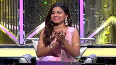 Arunita Kanjilal on SSS2 Day 2 pic (25)
Keywords: Arunita Kanjilal;Day 2;Episode 2;Superstar Singer Season 2