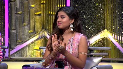 Arunita Kanjilal on SSS2 Day 2 pic (69)
Keywords: Arunita Kanjilal;Day 2;Episode 2;Superstar Singer Season 2