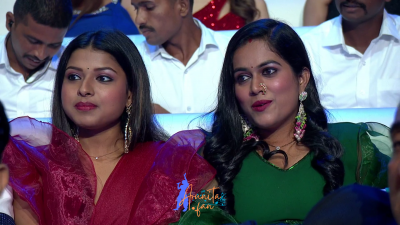 Arunita Kanjilal on Umang 2022 -Pic (13)
Arunita Kanjilal attended Umang 2022 Ceremony with other 4 cptains and Superstar Singer Season 2 contestants
Broadcast Date: 6th August 2022, 9:00PM
Picture Courtesy: Sony TV India
Keywords: Arunita Kanjilal;Umang 2022;Superstar Singer Season 2