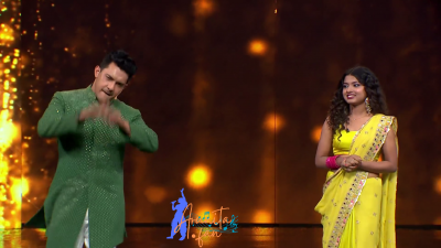 Arunita Kanjilal on SSS2 Day 33 pic- (12)
Captain Arunita Kanjilal's some special moments in Superstar Singer Season 2, Day 33
Broadcast Date: 13th August 2022
Picture Courtesy: Sony TV India
Keywords: Arunita Kanjilal;Day 33;Episode 33;Superstar Singer Season 2