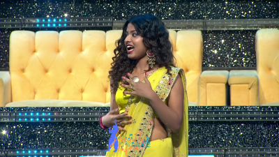 Arunita Kanjilal on SSS2 Day 33 pic- (32)
Captain Arunita Kanjilal's some special moments in Superstar Singer Season 2, Day 33
Broadcast Date: 13th August 2022
Picture Courtesy: Sony TV India
Keywords: Arunita Kanjilal;Day 33;Episode 33;Superstar Singer Season 2