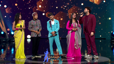 Arunita Kanjilal on SSS2 Day 33 pic- (69)
Captain Arunita Kanjilal's some special moments in Superstar Singer Season 2, Day 33
Broadcast Date: 13th August 2022
Picture Courtesy: Sony TV India
Keywords: Arunita Kanjilal;Day 33;Episode 33;Superstar Singer Season 2