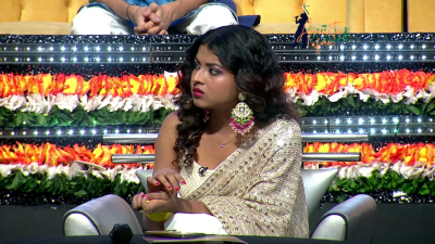 Arunita Kanjilal on SSS2 Day 34 pic- (31)
Captain Arunita Kanjilal's some special moments in Superstar Singer Season 2, Day 34
Broadcast Date: 14th August 2022
Picture Courtesy: Sony TV India
Keywords: Arunita Kanjilal;Day 34;Episode 34;Superstar Singer Season 2