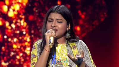 Arunita Appearance 4 episode 10 of Indian Idol 12 (28)
Arunita Kanjilal's 4th Appearance was on episode 10 of Indian Idol 12
Song: Beeti Na Bitai Raina
Broastcast Date: 27th December 2020
Vishal, Himesh, Neha, and Badsha 
Guet: Hansal Mehta, and the actors, Pratik Gandhi, Shreya Dhanwanthary and Hemant Kher
Episode Name: Melodious Evening With Team Scam 1992
Keywords: Arunita Kanjilal;Appearance 4;episode 10;Indian Idol 12