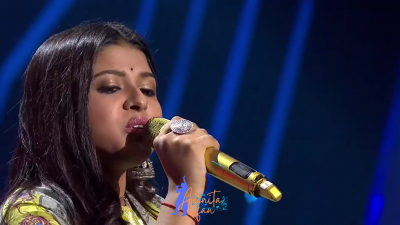 Arunita Appearance 4 episode 10 of Indian Idol 12 (31)
Arunita Kanjilal's 4th Appearance was on episode 10 of Indian Idol 12
Song: Beeti Na Bitai Raina
Broastcast Date: 27th December 2020
Vishal, Himesh, Neha, and Badsha 
Guet: Hansal Mehta, and the actors, Pratik Gandhi, Shreya Dhanwanthary and Hemant Kher
Episode Name: Melodious Evening With Team Scam 1992
Keywords: Arunita Kanjilal;Appearance 4;episode 10;Indian Idol 12