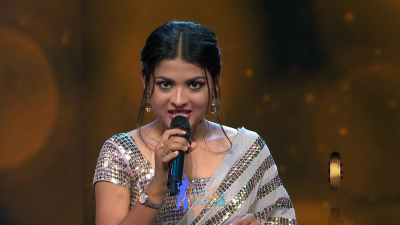 Arunita Kanjilal on SSS2 Day 38 pic- (19)
Captain Arunita Kanjilal's some special moments in Superstar Singer Season 2, Day 38
Broadcast Date: 28th August 2022
Picture Courtesy: Sony TV India
Keywords: Arunita Kanjilal;Day 38;Episode 38;Superstar Singer Season 2