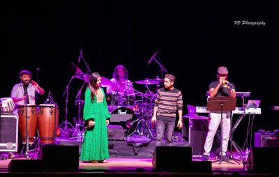 Arunita Kanjilal & MAGNIFICENT FOUR live in Lynn Auditorium (3)
Arunita Kanjilal, Sayli, Pawandeep, and Danish live in Lynn Auditorium, BOSTON, MA
13 November, 2022, 6PM
Lynn Memorial Auditorium
3 City Hall Square, Lynn, Massachusetts 01901
Host: Desai Entertainment
Credit: KV Photography
Keywords: MAGNIFICENT FOUR;USA TOUR 2022;Arunita Kanjilal, Boston;MA;Lynn Auditorium;Massachusetts