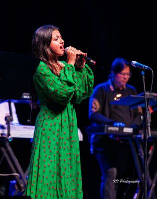 Arunita live in Lynn Auditorium (19)
Arunita Kanjilal live in Lynn Auditorium, BOSTON, MA
13 November, 2022, 6PM
Lynn Memorial Auditorium
3 City Hall Square, Lynn, Massachusetts 01901
Host: Desai Entertainment
Credit: KV Photography
Keywords: MAGNIFICENT FOUR;USA TOUR 2022;Arunita Kanjilal, Boston;MA;Lynn Auditorium;Massachusetts