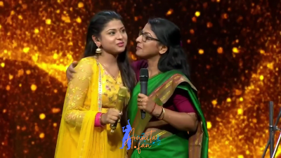 Appearance 10 episode 15 of Indian Idol 12 (80)
Arunita Kanjilal and Her Mother Sarbani Kanjilal
Indian Idol 12, Episode 15
Date: 16th January 2021
Courtesy: Set India
Keywords: Set India;Arunita Kanjilal;Indian Idol 12;episode 15;Appearance 10