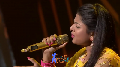 Appearance 10 episode 15 of Indian Idol 12 (9)
Arunita Kanjilal's 10th Appearance was on episode 15 of Indian Idol 12
Song: Is Mod Se Jate Hain
Indian Idol 12, Episode 15
Date: 16th January 2021
Courtesy: Set India
Keywords: Set India;Arunita Kanjilal;Indian Idol 12;episode 15;Appearance 10