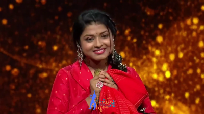 Appearance 11 episode 17 of Indian Idol 12 (28)
Arunita Kanjilal's 11th Appearance was on episode 17 of Indian Idol 12
Song: Bada Dukh Dina
Indian Idol 12, Episode 17
Broadcast Date: 23rd January 2021
Courtesy: Set India
Keywords: Set India;Arunita Kanjilal;Indian Idol 12;episode 17;Appearance 11