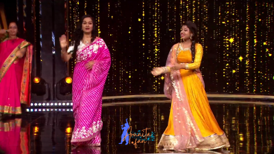 Appearance 14 episode 21 of Indian Idol 12 (47)
Arunita Kanjilal's 14th Appearance was on episode 21 of Indian Idol 12
Song: Soni Meri Soni Soni
Broadcast Date: 6th February 2021
Courtesy: Set India
Keywords: Arunita Kanjilal;Indian Idol 12;episode 21;Appearance 14