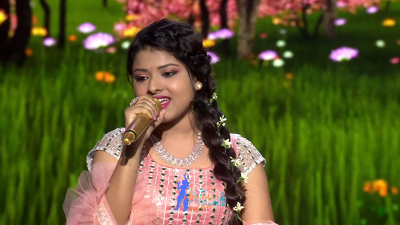 Appearance 15 episode 23 of Indian Idol 12 (13)
Arunita Kanjilal's 15th Appearance was on episode 23 of Indian Idol 12
Song: Saathiya Nahin Jana ke Ji Na Lage
Co-Singer: Nachiket Lele
Broadcast Date: 13th February 2021	
Judges: Vishal, Himesh and Neha	
Guests: Dharmendra And Asha ji
Name of the Episode: Dharmendra - Asha Special
Keywords: Arunita Kanjilal;Indian Idol 12;episode 23;Appearance 15