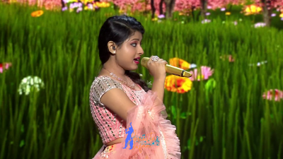 Appearance 15 episode 23 of Indian Idol 12 (16)
Arunita Kanjilal's 15th Appearance was on episode 23 of Indian Idol 12
Song: Saathiya Nahin Jana ke Ji Na Lage
Co-Singer: Nachiket Lele
Broadcast Date: 13th February 2021	
Judges: Vishal, Himesh and Neha	
Guests: Dharmendra And Asha ji
Name of the Episode: Dharmendra - Asha Special
Keywords: Arunita Kanjilal;Indian Idol 12;episode 23;Appearance 15