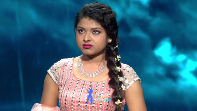 Appearance 16 episode 23 of Indian Idol 12 (10)
Arunita Kanjilal's 16th Appearance was on episode 23 of Indian Idol 12
Song: Aaya Saawan Jhoom Ke - आया सावन झूम के
Co-Singer: Nachiket Lele
Broadcast Date: 13th February 2021	
Judges: Vishal, Himesh and Neha	
Guests: Dharmendra And Asha ji
Name of the Episode: Dharmendra - Asha Special
Keywords: Arunita Kanjilal;Indian Idol 12;episode 23;Appearance 16