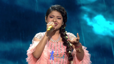 Appearance 16 episode 23 of Indian Idol 12 (19)
Arunita Kanjilal's 16th Appearance was on episode 23 of Indian Idol 12
Song: Aaya Saawan Jhoom Ke - आया सावन झूम के
Co-Singer: Nachiket Lele
Broadcast Date: 13th February 2021	
Judges: Vishal, Himesh and Neha	
Guests: Dharmendra And Asha ji
Name of the Episode: Dharmendra - Asha Special
Keywords: Arunita Kanjilal;Indian Idol 12;episode 23;Appearance 16