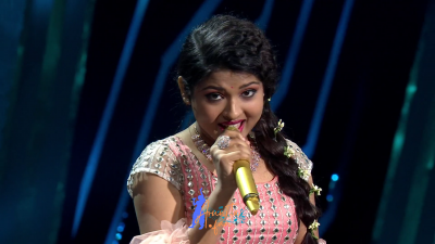 Appearance 16 episode 23 of Indian Idol 12 (21)
Arunita Kanjilal's 16th Appearance was on episode 23 of Indian Idol 12
Song: Aaya Saawan Jhoom Ke - आया सावन झूम के
Co-Singer: Nachiket Lele
Broadcast Date: 13th February 2021	
Judges: Vishal, Himesh and Neha	
Guests: Dharmendra And Asha ji
Name of the Episode: Dharmendra - Asha Special
Keywords: Arunita Kanjilal;Indian Idol 12;episode 23;Appearance 16