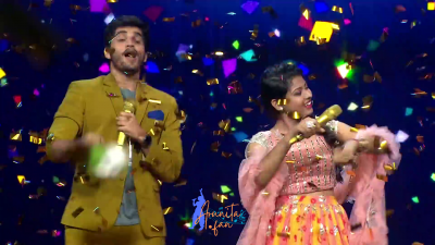 Appearance 16 episode 23 of Indian Idol 12 (30)
Arunita Kanjilal's 16th Appearance was on episode 23 of Indian Idol 12
Song: Aaya Saawan Jhoom Ke - आया सावन झूम के
Co-Singer: Nachiket Lele
Broadcast Date: 13th February 2021	
Judges: Vishal, Himesh and Neha	
Guests: Dharmendra And Asha ji
Name of the Episode: Dharmendra - Asha Special
Keywords: Arunita Kanjilal;Indian Idol 12;episode 23;Appearance 16