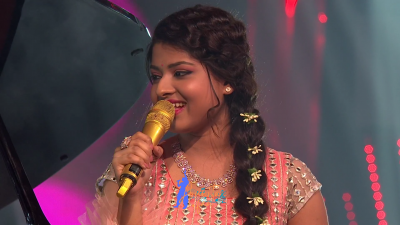 Appearance 17 episode 24 of Indian Idol 12 (17)
Arunita Kanjilal's 17th Appearance was on episode 24 of Indian Idol 12
Song: Pehla Nasha Pehla Khumar
Co-Singer: Pawandeep Rajan
Indian Idol 12, Episode 24
Broadcast Date: 14th February 2021
Host: Bharti Singh and Haarsh Limbachiyaa 
Episode Name: Love Special
Courtesy: Set India
Keywords: Arunita Kanjilal;Indian Idol 12;episode 24;Appearance 17
