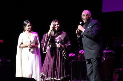 Arunita Kanjilal in Texas (27)
Arunita Kanjilal, Sayli KLamble, and Atul Parvatiyar
Live in Texas Concert
The Buddy Holly Hall of Performing Arts and Sciences
Credit: Atul Parvatiyar @atulparvat
30 October 2022
Keywords: MAGNIFICENT FOUR;USA TOUR 2022;Arunita Kanjilal, Texas