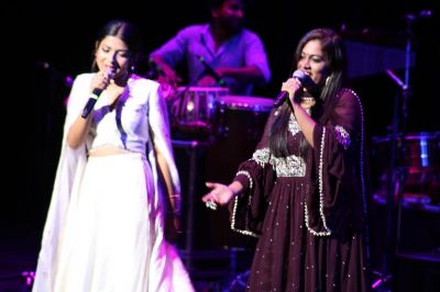 Arunita Kanjilal in Texas (33)
Arunita Kanjilal & Sayli Kamble
Live in Texas Concert
The Buddy Holly Hall of Performing Arts and Sciences
Credit: Atul Parvatiyar @atulparvat
30 October 2022
Keywords: MAGNIFICENT FOUR;USA TOUR 2022;Arunita Kanjilal, Texas