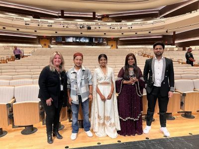 Arunita in Texas  (7)
Arunita, Pawandeep, Saily, and Danish
Live in Texas Concert
The Buddy Holly Hall of Performing Arts and Sciences
Credit: Atul Parvatiyar
30 October 2022
Keywords: MAGNIFICENT FOUR;USA TOUR 2022;Arunita Kanjilal, Texas