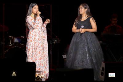 Arunita Kanjilal & Sayli Kamble live in concert in Atlantic City (2)
Arunita Kanjilal & Sayli Kamble live in concert in Atlantic City, NJ
12 November, 2022, 8PM
Sound Wave Theater Hard Rock Casino
1000 Boardwalk, Atlantic City, NJ 08401
Host: Sai USA Inc
Credit: Friday Films
Keywords: MAGNIFICENT FOUR;USA TOUR 2022;Arunita Kanjilal, Atlantic City, New Jersey
