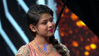 Appearance 18 episode 24 of Indian Idol 12 (19)
Arunita Kanjilal's 18th Appearance was on episode 24 of Indian Idol 12
Song: Kya Yahi Pyar Hai/क्या यही प्यार है
Co-Singer: Pawandeep Rajan
Indian Idol 12, Episode 24
Broadcast Date: 14th February 2021
Host: Bharti Singh and Haarsh Limbachiyaa
Episode Name: Love Special
Courtesy: Set India
Keywords: Arunita Kanjilal;Indian Idol 12;episode 24;Appearance 18