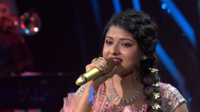 Appearance 18 episode 24 of Indian Idol 12 (7)
Arunita Kanjilal's 18th Appearance was on episode 24 of Indian Idol 12
Song: Kya Yahi Pyar Hai/क्या यही प्यार है
Co-Singer: Pawandeep Rajan
Indian Idol 12, Episode 24
Broadcast Date: 14th February 2021
Host: Bharti Singh and Haarsh Limbachiyaa
Episode Name: Love Special
Courtesy: Set India
Keywords: Arunita Kanjilal;Indian Idol 12;episode 24;Appearance 18