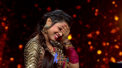 Appearance 20 episode 26 of Indian Idol 12 (20)
Arunita Kanjilal's 20th Appearance was on episode 26 of Indian Idol 12
Song: Tere Mere Beech Mein Kaisa Hai Ye Bandhan
Broadcast Date: 21st February 2021
Guest: Pyarelal Sharma 
Episode: Live In Concert Special
Courtesy: Set India
Keywords: Arunita Kanjilal;Indian Idol 12;episode 26;Appearance 20