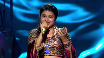 Appearance 20 episode 26 of Indian Idol 12 (2)
Arunita Kanjilal's 20th Appearance was on episode 26 of Indian Idol 12
Song: Tere Mere Beech Mein Kaisa Hai Ye Bandhan
Broadcast Date: 21st February 2021
Guest: Pyarelal Sharma 
Episode: Live In Concert Special
Courtesy: Set India
Keywords: Arunita Kanjilal;Indian Idol 12;episode 26;Appearance 20