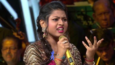 Appearance 20 episode 26 of Indian Idol 12 (26)
Arunita Kanjilal's 20th Appearance was on episode 26 of Indian Idol 12
Song: Tere Mere Beech Mein Kaisa Hai Ye Bandhan
Broadcast Date: 21st February 2021
Guest: Pyarelal Sharma 
Episode: Live In Concert Special
Courtesy: Set India
Keywords: Arunita Kanjilal;Indian Idol 12;episode 26;Appearance 20