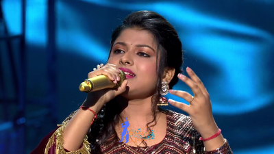Appearance 20 episode 26 of Indian Idol 12 (5)
Arunita Kanjilal's 20th Appearance was on episode 26 of Indian Idol 12
Song: Tere Mere Beech Mein Kaisa Hai Ye Bandhan
Broadcast Date: 21st February 2021
Guest: Pyarelal Sharma 
Episode: Live In Concert Special
Courtesy: Set India
Keywords: Arunita Kanjilal;Indian Idol 12;episode 26;Appearance 20
