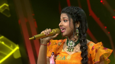Appearance 21-24 episode 27 of Indian Idol 12 (16)
Arunita Kanjilal's 21st-24th Appearance was on episode 27 of Indian Idol 12
Arunita sung 4 duets songs with Pawandeep Rajan
21. Tumsa Koi Piyara
22. Aap Ke Aajane Se
23. Tum Toh Dhokhebaaz Ho
24. Prem Jaal Mein Phas Gayi
Broadcast Date: 27th February 2021
Episode: Gobinda & Shakti Sepcial
Courtesy: Set India
Keywords: Arunita Kanjilal;Indian Idol 12;episode 27;Appearance 21-24