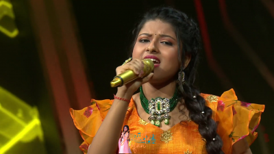 Appearance 21-24 episode 27 of Indian Idol 12 (19)
Arunita Kanjilal's 21st-24th Appearance was on episode 27 of Indian Idol 12
Arunita sung 4 duets songs with Pawandeep Rajan
21. Tumsa Koi Piyara
22. Aap Ke Aajane Se
23. Tum Toh Dhokhebaaz Ho
24. Prem Jaal Mein Phas Gayi
Broadcast Date: 27th February 2021
Episode: Gobinda & Shakti Sepcial
Courtesy: Set India
Keywords: Arunita Kanjilal;Indian Idol 12;episode 27;Appearance 21-24