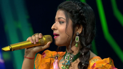 Appearance 21-24 episode 27 of Indian Idol 12 (22)
Arunita Kanjilal's 21st-24th Appearance was on episode 27 of Indian Idol 12
Arunita sung 4 duets songs with Pawandeep Rajan
21. Tumsa Koi Piyara
22. Aap Ke Aajane Se
23. Tum Toh Dhokhebaaz Ho
24. Prem Jaal Mein Phas Gayi
Broadcast Date: 27th February 2021
Episode: Gobinda & Shakti Sepcial
Courtesy: Set India
Keywords: Arunita Kanjilal;Indian Idol 12;episode 27;Appearance 21-24