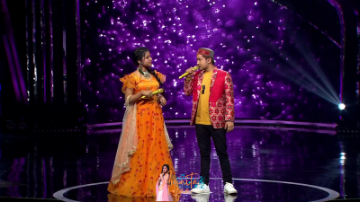 Appearance 21-24 episode 27 of Indian Idol 12 (2)
Arunita Kanjilal's 21st-24th Appearance was on episode 27 of Indian Idol 12
Arunita sung 4 duets songs with Pawandeep Rajan
21. Tumsa Koi Piyara
22. Aap Ke Aajane Se
23. Tum Toh Dhokhebaaz Ho
24. Prem Jaal Mein Phas Gayi
Broadcast Date: 27th February 2021
Episode: Gobinda & Shakti Sepcial
Courtesy: Set India
Keywords: Arunita Kanjilal;Indian Idol 12;episode 27;Appearance 21-24