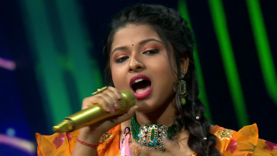 Appearance 21-24 episode 27 of Indian Idol 12 (23)
Arunita Kanjilal's 21st-24th Appearance was on episode 27 of Indian Idol 12
Arunita sung 4 duets songs with Pawandeep Rajan
21. Tumsa Koi Piyara
22. Aap Ke Aajane Se
23. Tum Toh Dhokhebaaz Ho
24. Prem Jaal Mein Phas Gayi
Broadcast Date: 27th February 2021
Episode: Gobinda & Shakti Sepcial
Courtesy: Set India
Keywords: Arunita Kanjilal;Indian Idol 12;episode 27;Appearance 21-24