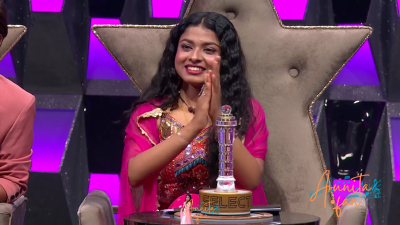 Arunita Kanjilal on Superstar Singer Season 3-Day1 (16)
Captain Arunita Kanjilal's some special moments in Superstar Singer Season 3, Day 1
Broadcast Date: 9 March 2024
Picture Courtesy: Sony TV India
Keywords: Superstar Singer Season 3, Arunita Kanjilal