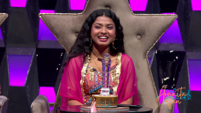 Arunita Kanjilal on Superstar Singer Season 3-Day1 (2)
Captain Arunita Kanjilal's some special moments in Superstar Singer Season 3, Day 1
Broadcast Date: 9 March 2024
Picture Courtesy: Sony TV India
Keywords: Superstar Singer Season 3, Arunita Kanjilal