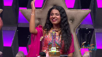 Arunita Kanjilal on Superstar Singer Season 3-Day1 (27)
Captain Arunita Kanjilal's some special moments in Superstar Singer Season 3, Day 1
Broadcast Date: 9 March 2024
Picture Courtesy: Sony TV India
Keywords: Superstar Singer Season 3, Arunita Kanjilal