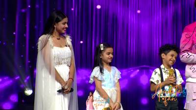 Arunita Kanjilal on Superstar Singer Season 3-Day8 (7)
Captain Arunita Kanjilal's some special moments on the set of Superstar Singer Season 3, Day 8
Broadcast Date: April 7, 2024
Picture Courtesy: Sony TV, India & Content Team Official
Keywords: Superstar Singer Season 3, Arunita Kanjilal