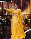 Arunita_Kanjilal_on_the_set_of_Superstar_Singer_Season_3-33_28929.jpg