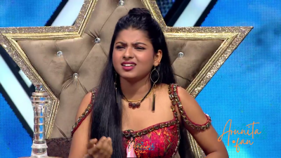 Arunita Kanjilal on Superstar Singer Season 3-Day 15 (3)
Captain [color=green][b]Arunita Kanjilal[/b][/color]'s some special moments on the set of Superstar Singer Season 3, Day 15, [i]Summer Holiday Special[/i]
[b]Broadcast Date:[/b] May 4, 2024
[b]Picture Courtesy:[/b] Sony TV, India & Content Team Official
Keywords: Superstar Singer Season 3, Arunita Kanjilal