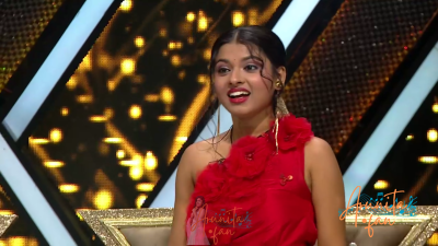 Arunita Kanjilal on Superstar Singer Season 3-Day 17 (10)
Captain Arunita Kanjilal's some special moments on the set of Superstar Singer Season 3, Day 17
Celebrating Folk Music with Meeakshi Sheshadri
Broadcast Date: 11 May 2024
Picture Courtesy: Sony TV, India & Content Team Official
Keywords: Superstar Singer Season 3, Arunita Kanjilal