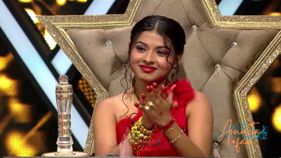 Arunita Kanjilal on Superstar Singer Season 3-Day 17 (47)
Captain Arunita Kanjilal's some special moments on the set of Superstar Singer Season 3, Day 17
Celebrating Folk Music with Meeakshi Sheshadri
Broadcast Date: 11 May 2024
Picture Courtesy: Sony TV, India & Content Team Official
Keywords: Superstar Singer Season 3, Arunita Kanjilal
