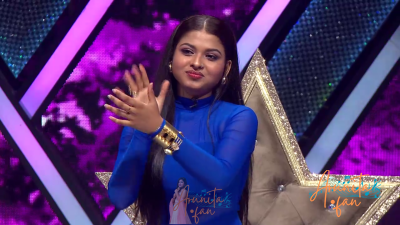 Arunita Kanjilal on Superstar Singer Season 3-Day 26 (76)
Captain [color=green][b]Arunita Kanjilal[/b][/color]'s some special moments on the set of Superstar Singer Season 3, Day 26, [i]Musical Game Night[/i]
[b]Broadcast Date:[/b] 9 June 2024
[b]Picture Courtesy:[/b] Sony TV, India & Content Team Official
Keywords: Superstar Singer Season 3, Arunita Kanjilal
