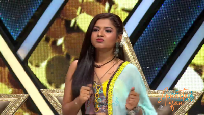 Arunita Kanjilal on Superstar Singer Season 3-Day 31 (26)
Captain [color=green][b]Arunita Kanjilal[/b][/color]'s some special moments on the set of Superstar Singer Season 3, Day 31, [i]Bappi Da Special[/i]
[b]Broadcast Date:[/b] 29 June 2024
[b]Picture Courtesy:[/b] Sony TV, India & Content Team Official
Keywords: Superstar Singer Season 3, Arunita Kanjilal